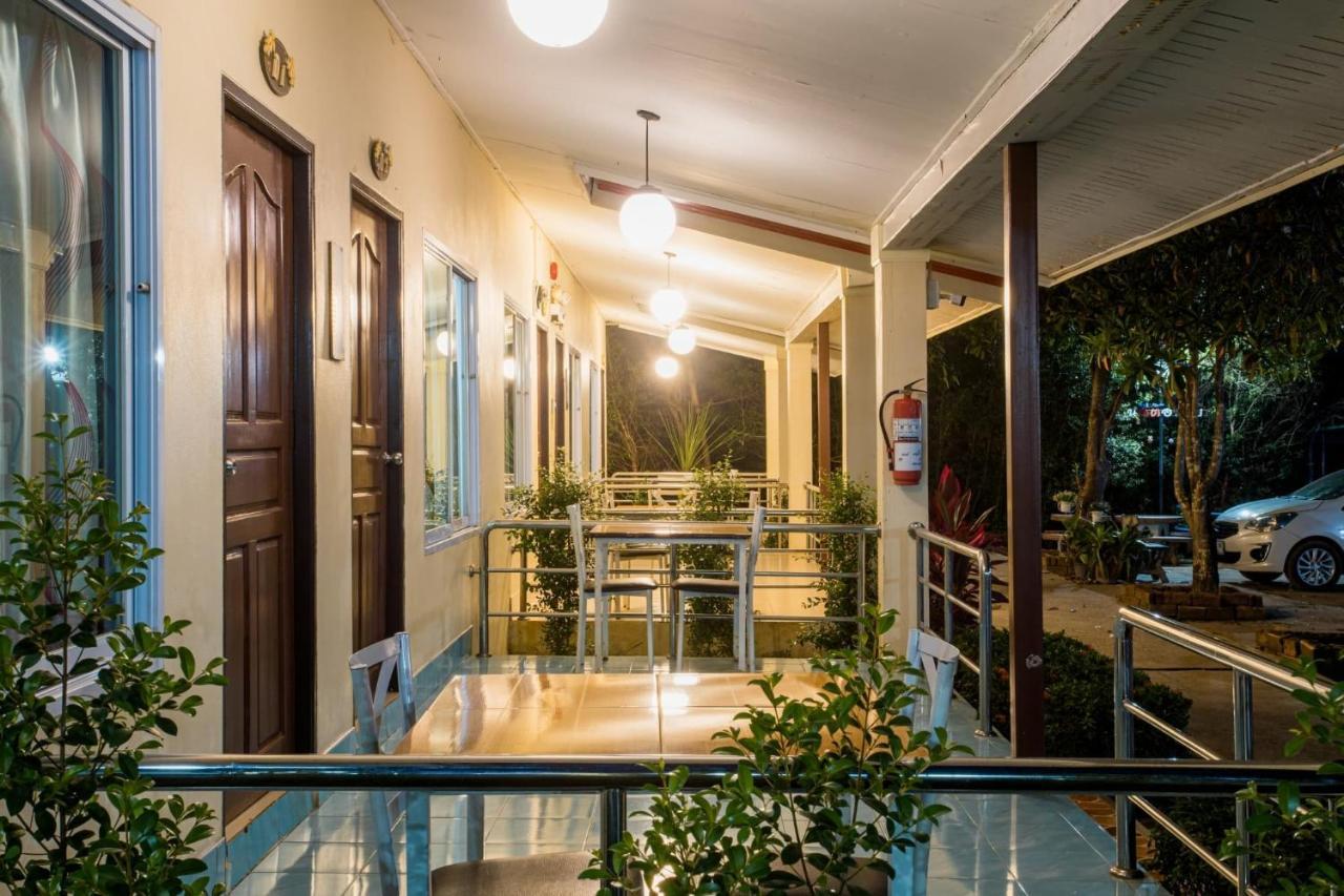 Pennaung Resort Bueng Kan Ngoại thất bức ảnh